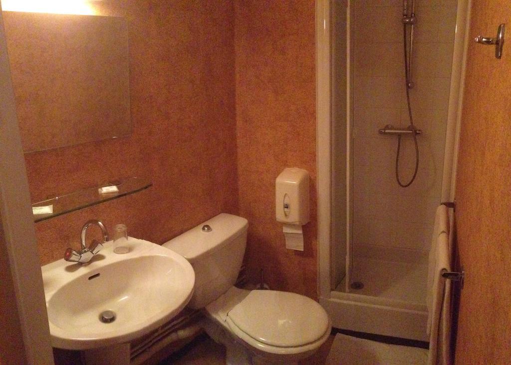 Sauxillanges Hotel De L'Abbaye מראה חיצוני תמונה