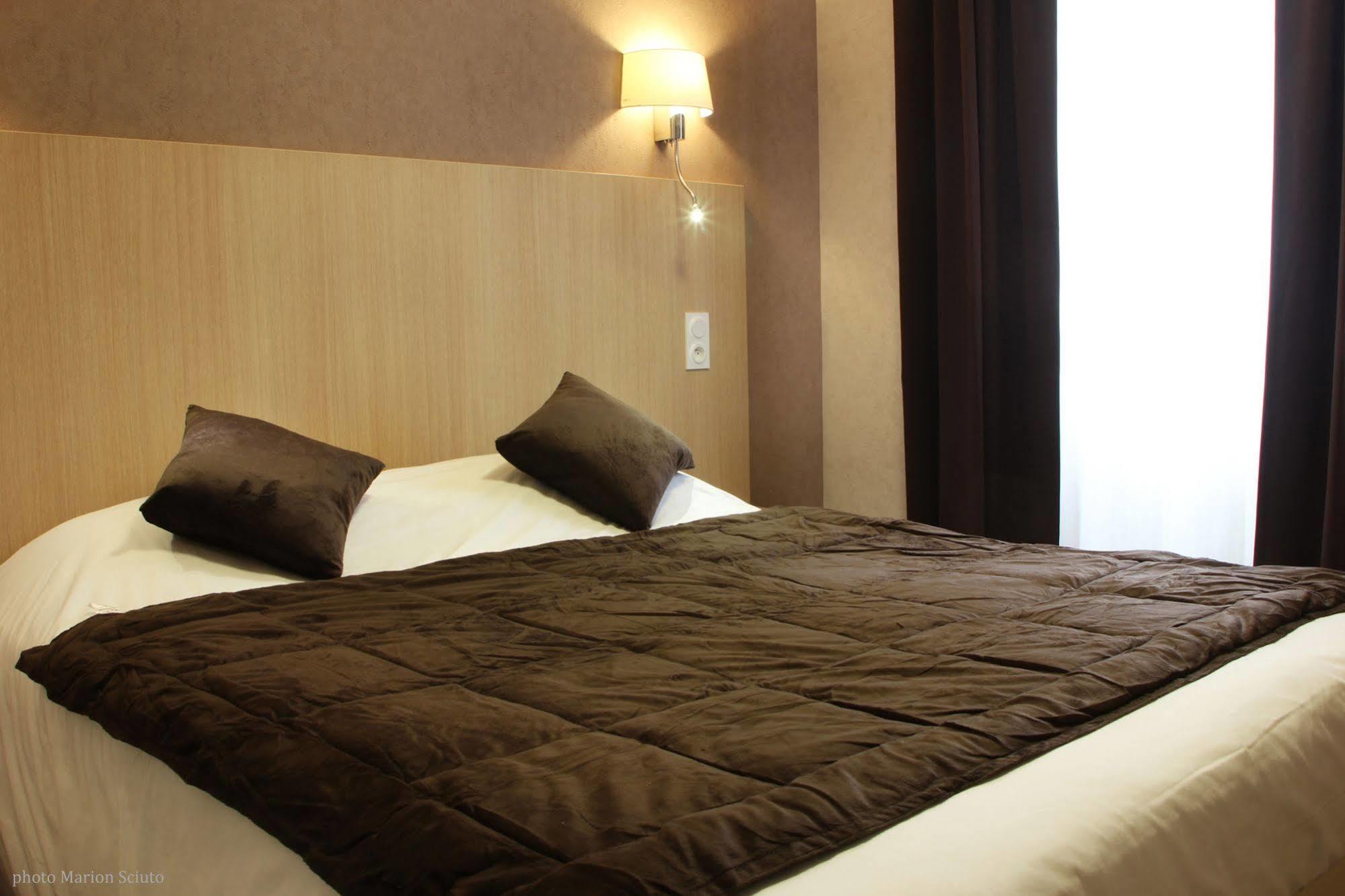 Sauxillanges Hotel De L'Abbaye מראה חיצוני תמונה